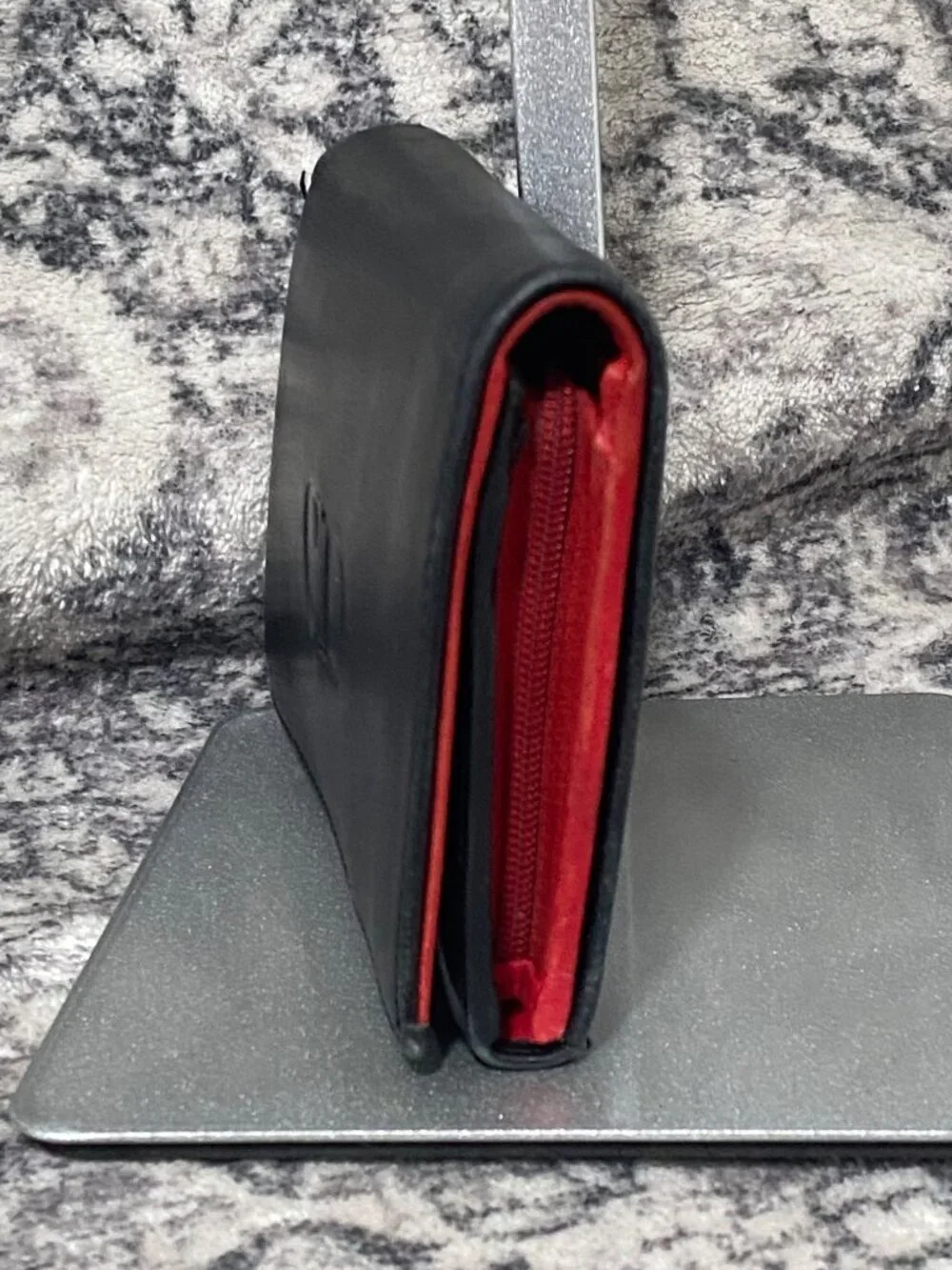 Christian Dior Bifold Leather Wallet With Red Interior & Card Slots